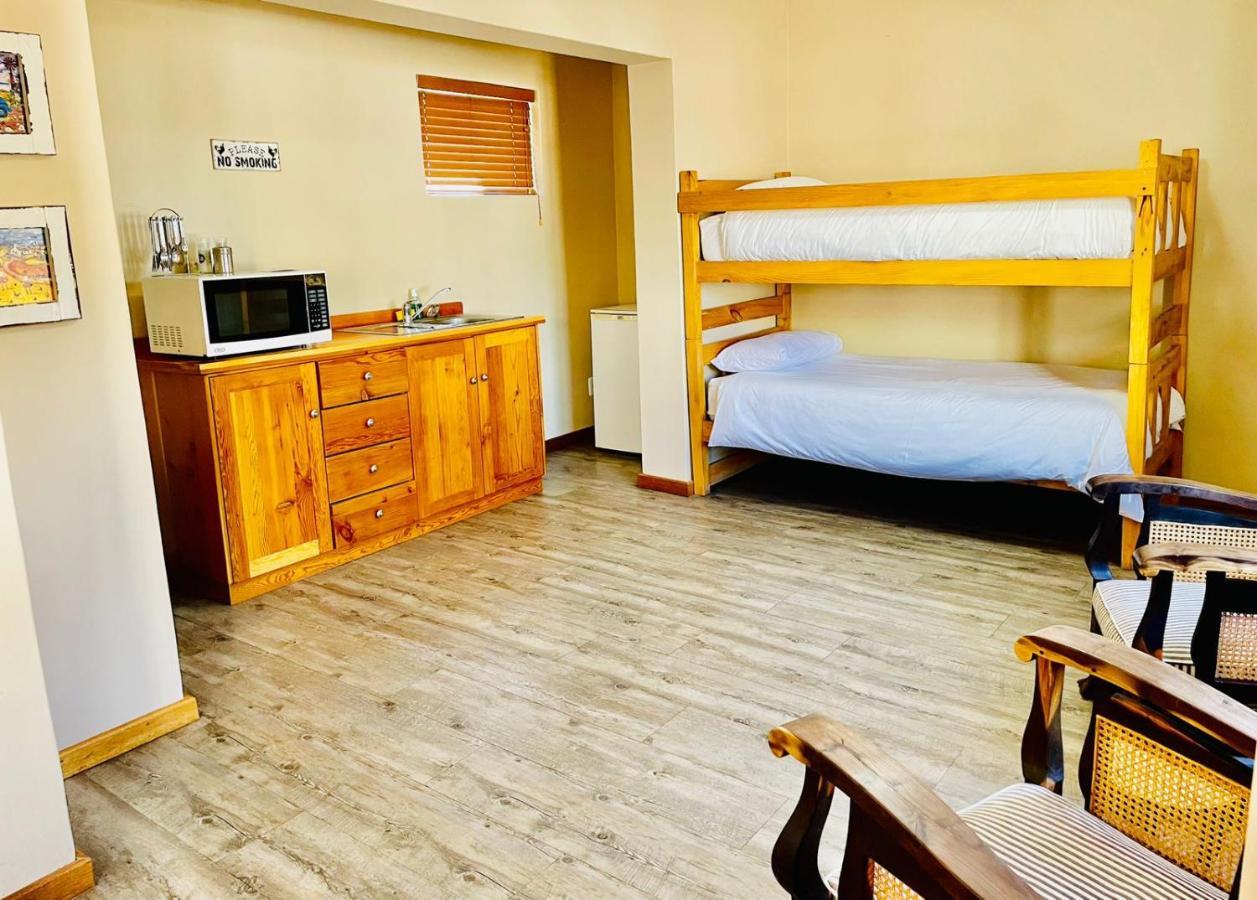 Travalia Guest Farm Villa Nelspoort Екстериор снимка